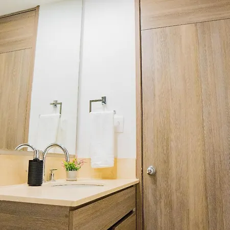 Apartamento U-go Morros Bocagrande Frente Al Mar *